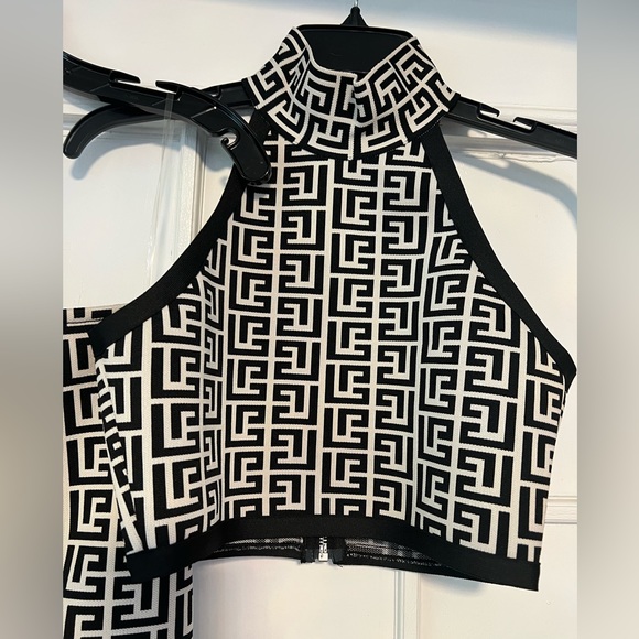 Women’s fashion suit (skirt and top) - Picture 2 of 6